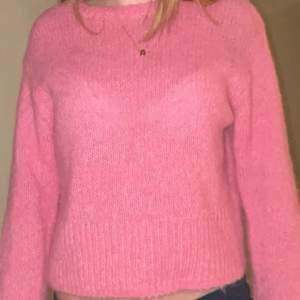 Superfin rosa stickad tröja! 🥰 Ny skick! Pris kan diskuteras ☺️