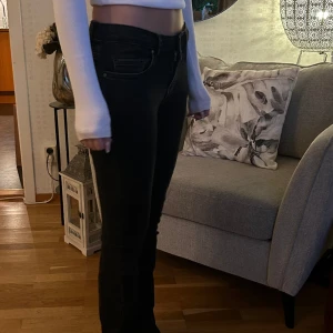 Carlings Jeans  - Säljer mina jeans från Carlings i ny skick, kommer inte till användning. Nypris 600kr.Köparen står för frakten.💕