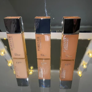 Dior Foundation  - Dior foundation 230kr