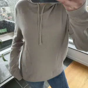 Så snygg soft goat hoodie, 100% kashmir 