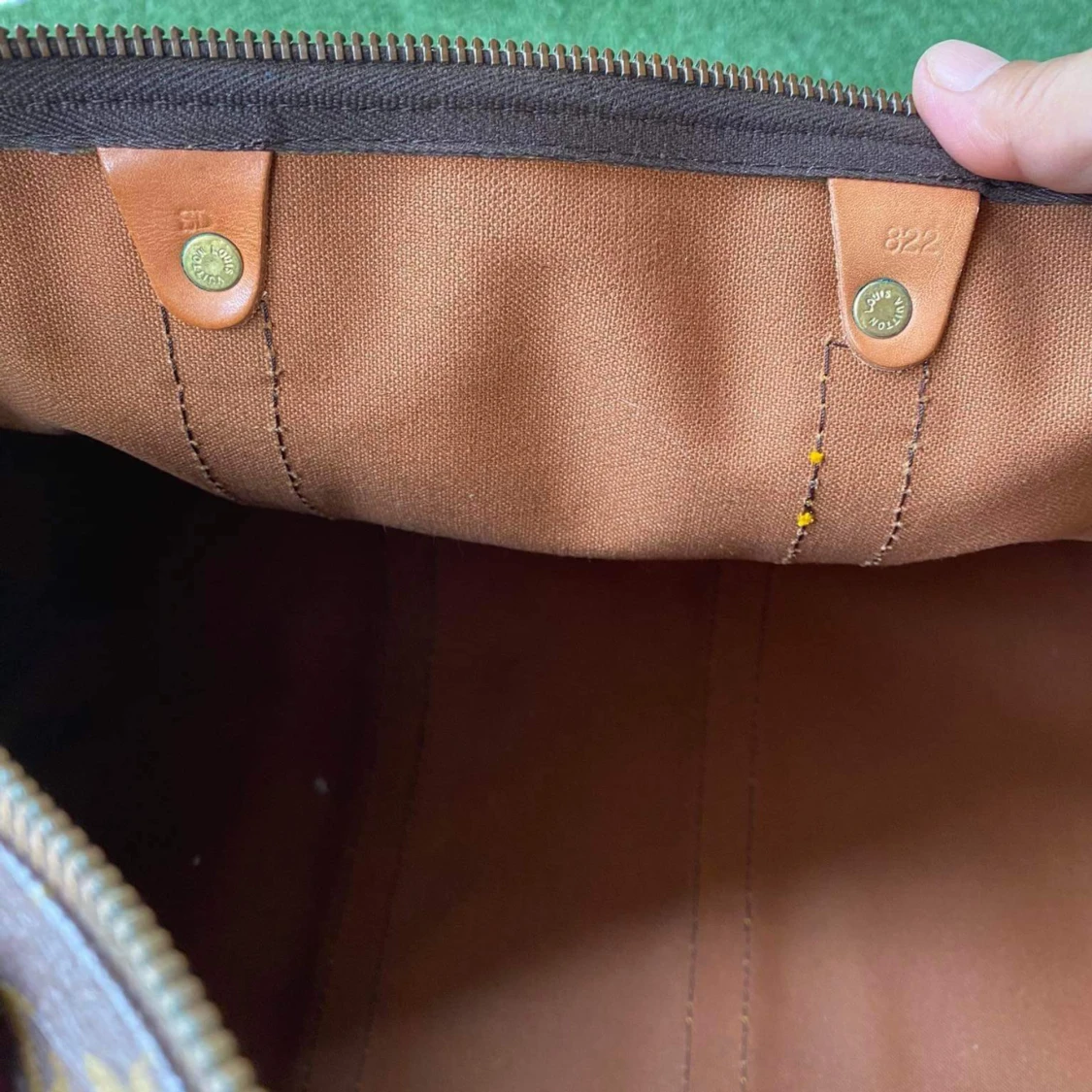 Säljer äkta 💕Resväska Louis Vuitton Keepall 45, Code 822 - 92