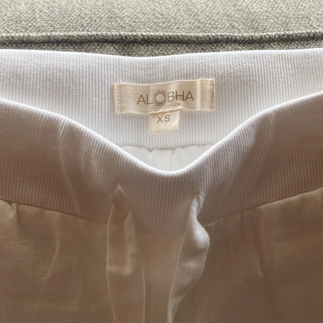 Alobha label linnebyxor 