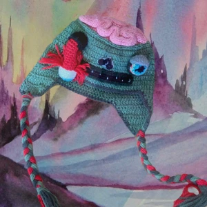 Fett cool mössa - En fett cool mössa! Användes inte mycket alls! Passar inte på mig längre så tänkte sälja den!