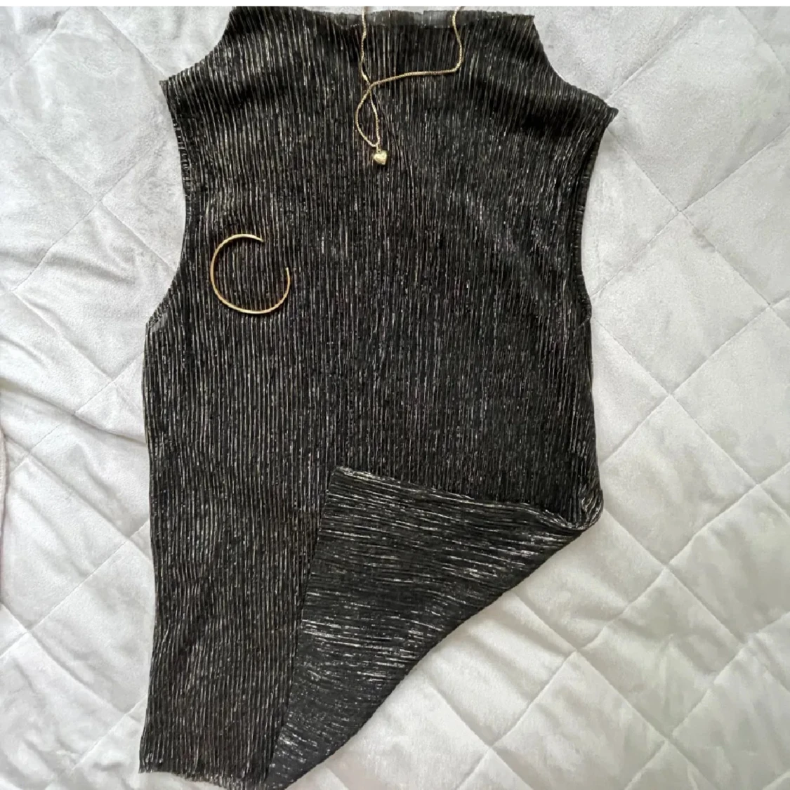 Glittrig festtopp  - 90