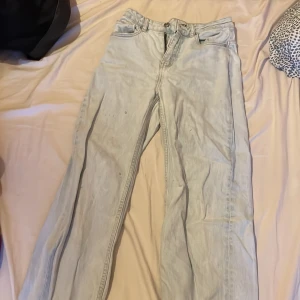 Blåa jeans - Ganska använda