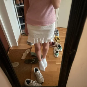 Kjol - Söt kjol som även fungerar som en topp☺️ nyskick!!