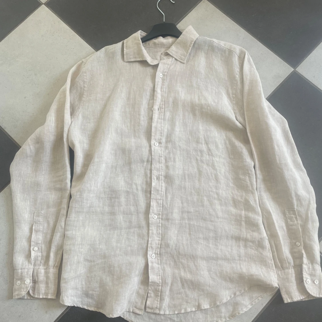 Linneskjorta 