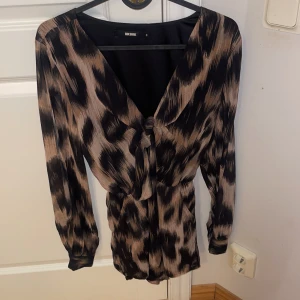 Leopard byxdress 🐆  - Aldrig använd, inte min stil  Storlek S