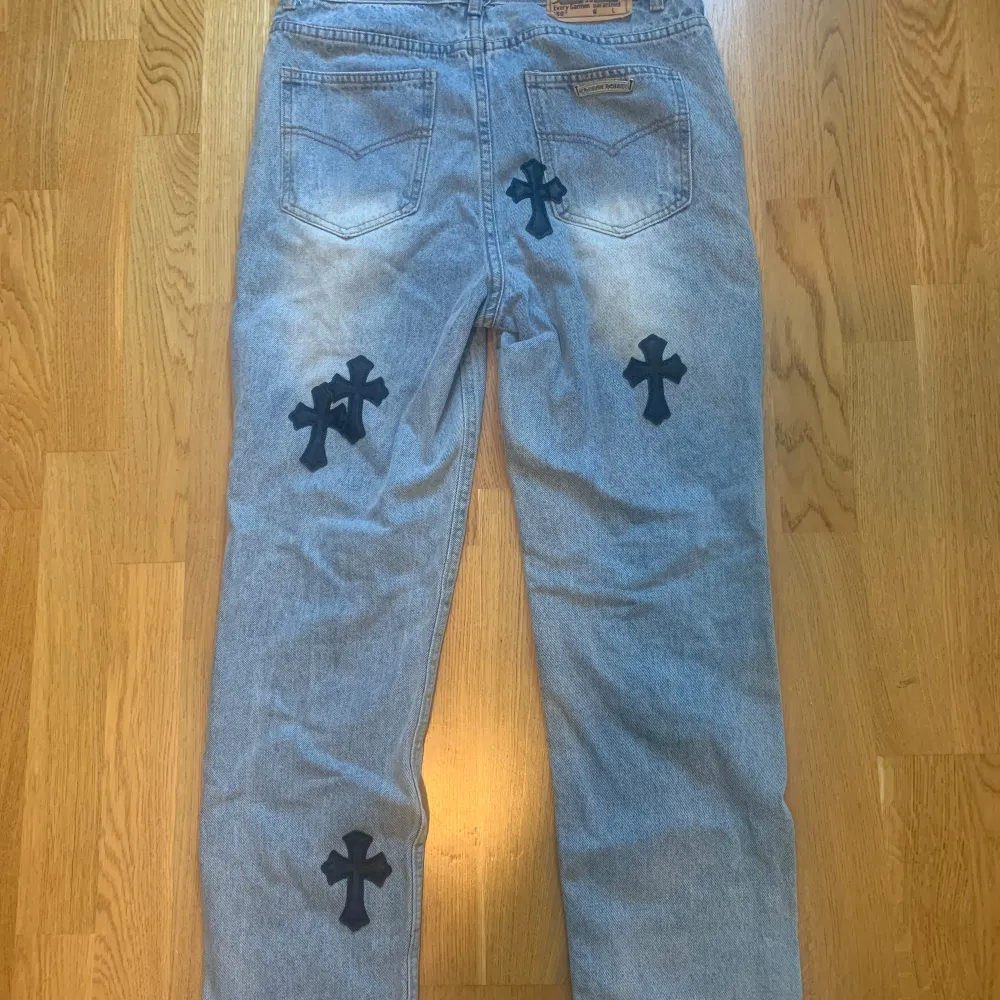 Det ända felet är att knappen har kostnat. Men det går att fixa . Jeans & Byxor.