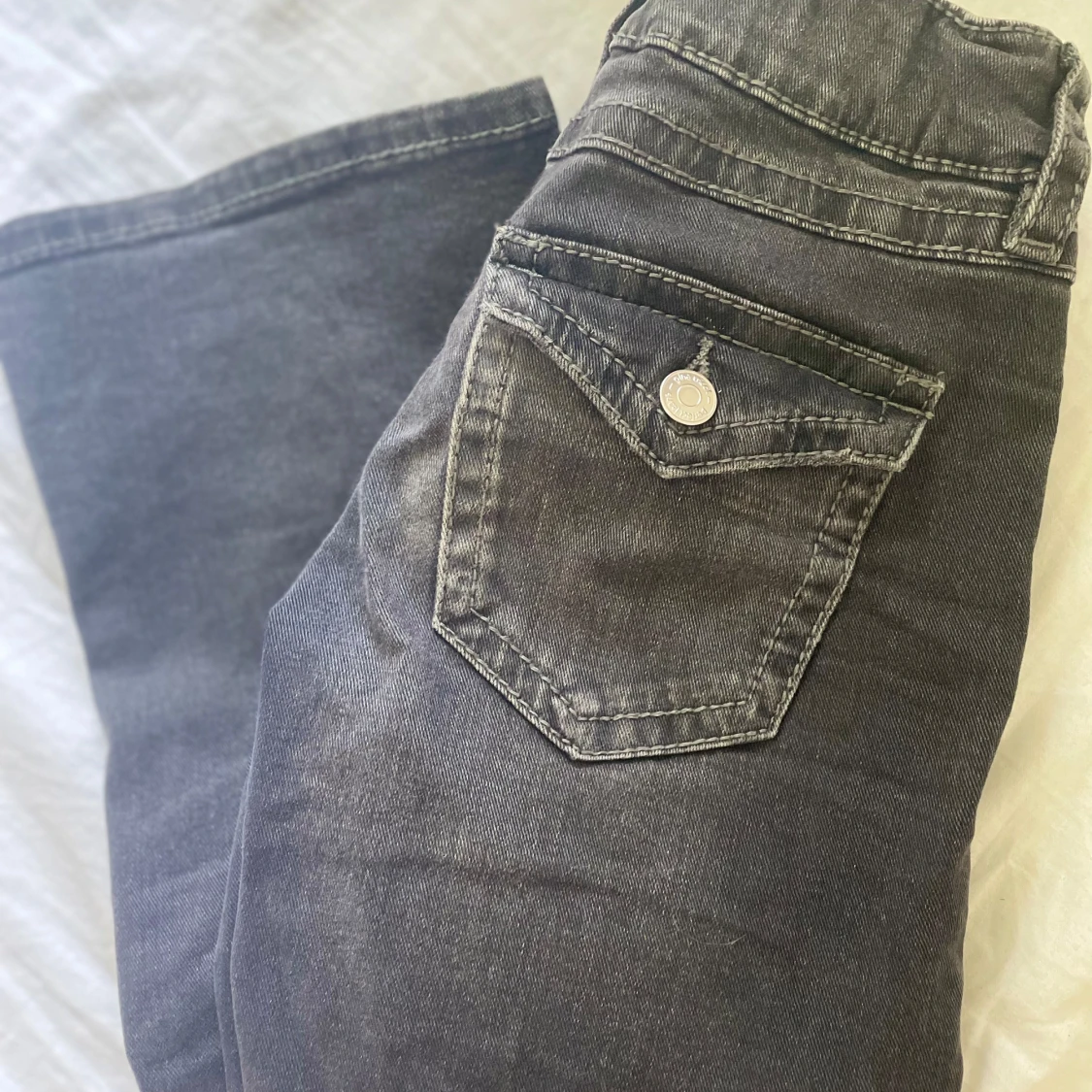 Low waist bootcut jeans