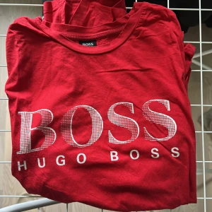 Hugo Boss T-shirt - Använt skick 