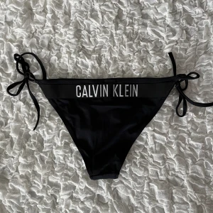 Bikinitrosor - Bikinitrosor från Calvin Klein! Aldrig använda 🌸