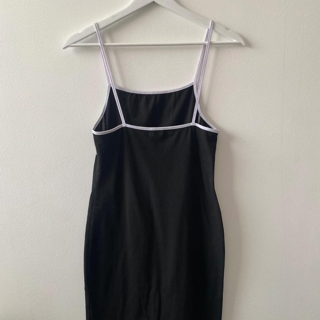 Svart kort sommarklänning - 90