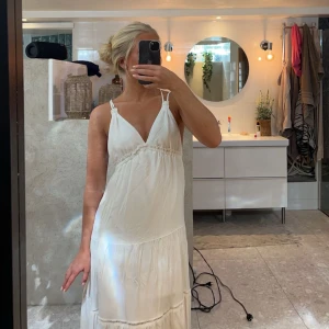 Sommar klänning - Söt sommar kläning som endast är använd fåtal gånger!!💞🌸