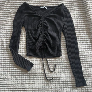 Långärmad partytröja - I fint skick