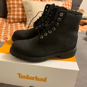 Vinterkängor Timberlands - Ett par nya fodrade Timberlands vinterkängor.   Använda en gång!