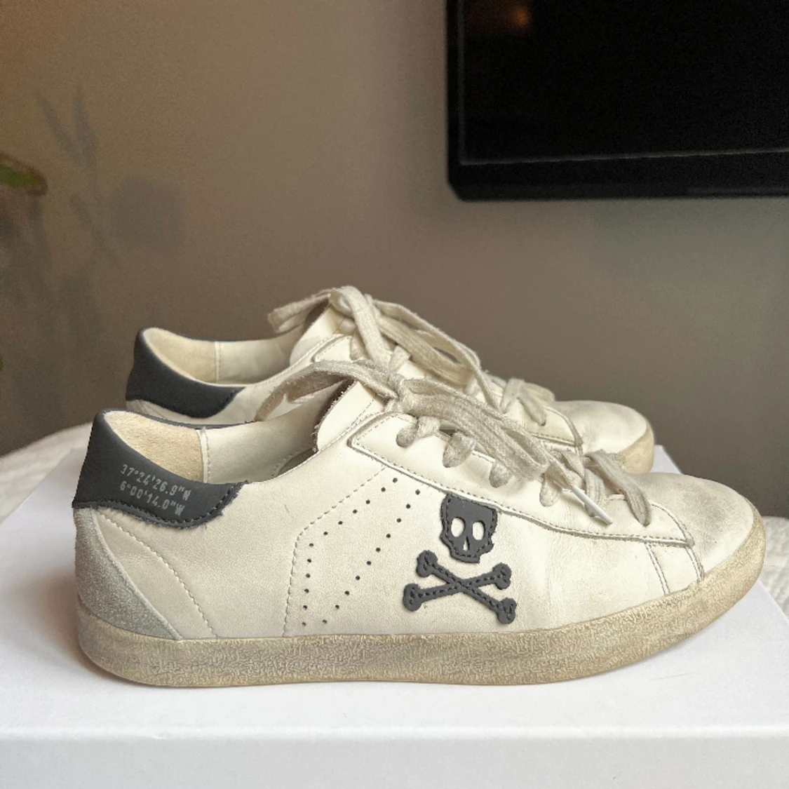 Sneakers ⭐️ - 90