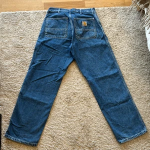 Carhartt Simpel Pant classic blue - Carhartt simpel pant använda en gång så nästan helt nya! skriv om du har frågor 