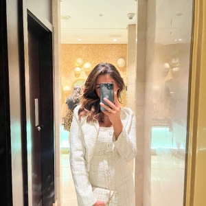 Set från shein  - Fint och elegant set köpt från shein, endast använd 1 gång. 