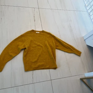 HM TRÖJA - Säljer denna stickade hm tröja❤️