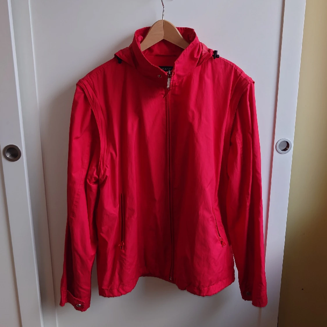 Gant jacka med Zipoff Sleeve