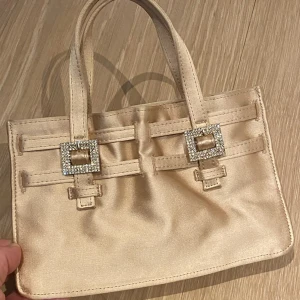 Karen Millen fest väska - En liten söt väska för fest, använd en gång till ett bröllop