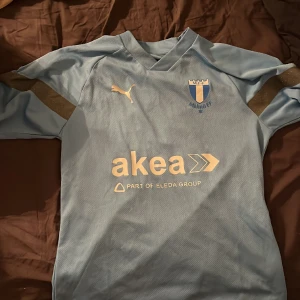 Malmö t-shirt - Fin Malmö träningst-shirt i himmelsblå 