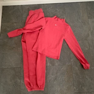 Nike sett  - Har aldrig använt 