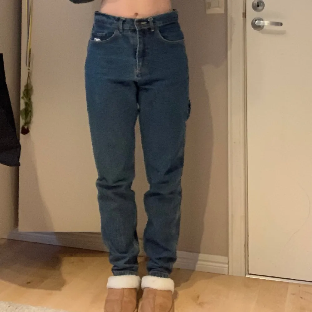 Säljer pga används inte, använda fåtal gånger. Pris kan diskuteras. Kom privat för fler bilder❣️. Jeans & Byxor.