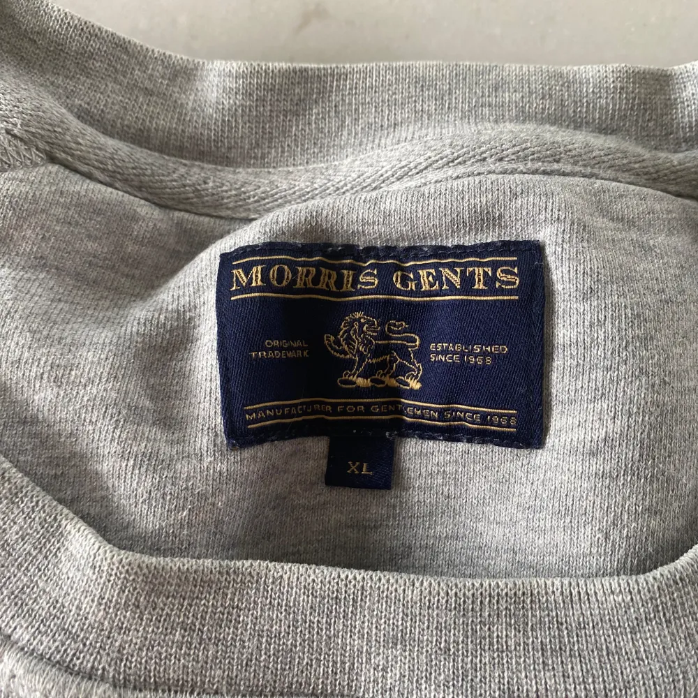 Sweatshirt Morris. Jättefint skick. Strl XL. Tröjor & Koftor.