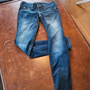 True religion jeans  - Hej! Jag säljer dessa true religion Jeans, för att de inte passade mig. Hör av er vid intresse!❤️