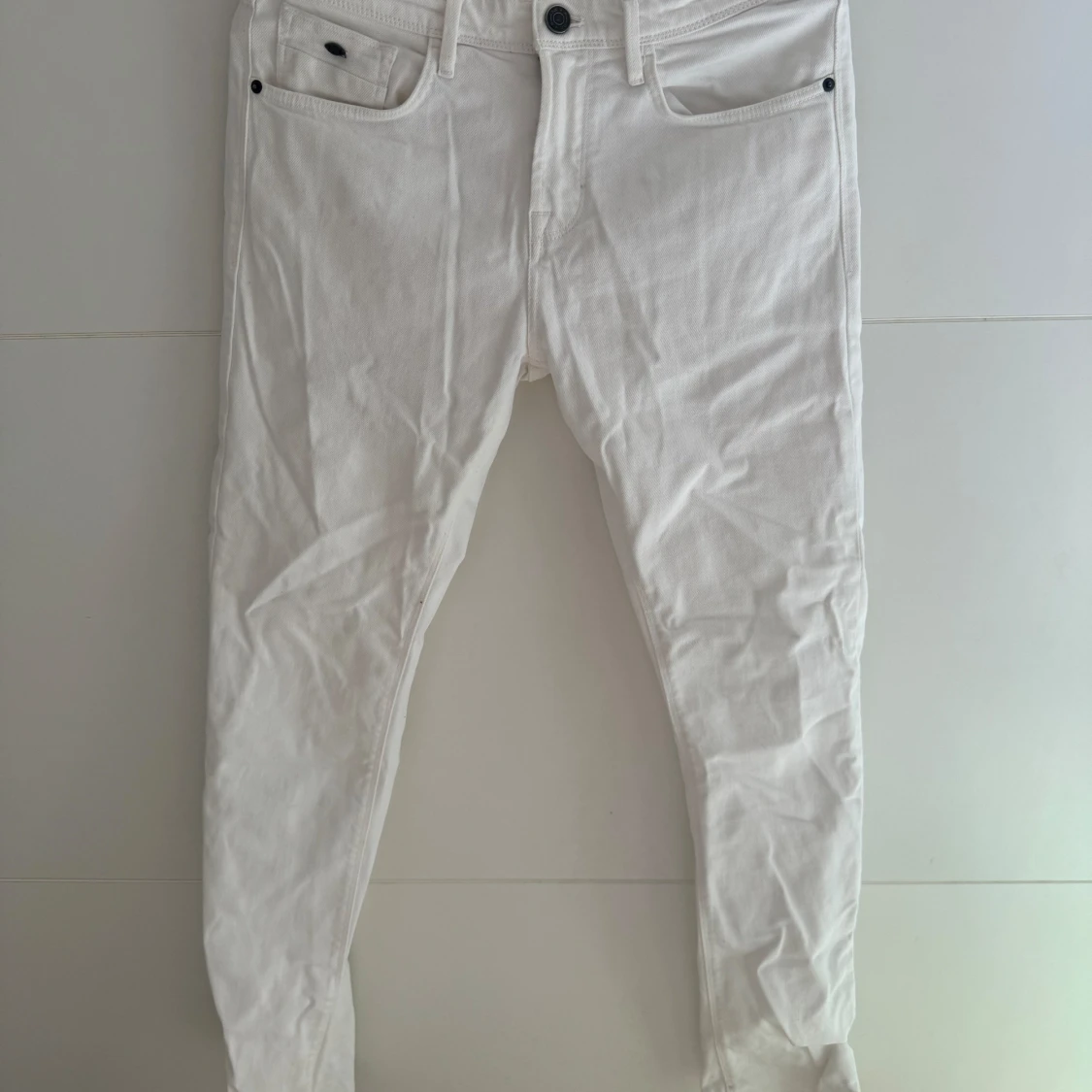Vita jeans från Massimo Dutti