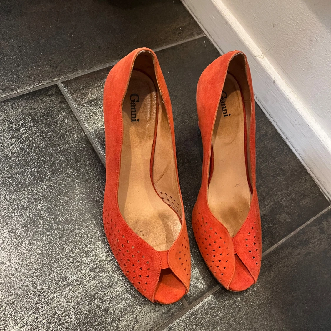 Klackskor av mocka i storlek 38 - 91