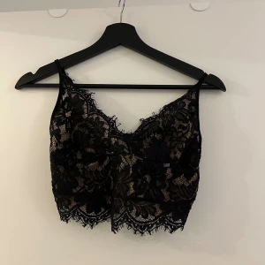 Topp - Snygg topp från New Yorker. Bra skick