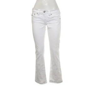 True religion jeans - Lågmidjade jeans i storlek 29 (passar S/M)  Knappt använda (max 2ggr) Köpta på Sellpy för 1 170kr   Pris kan diskuteras vid snabb affär!❤️