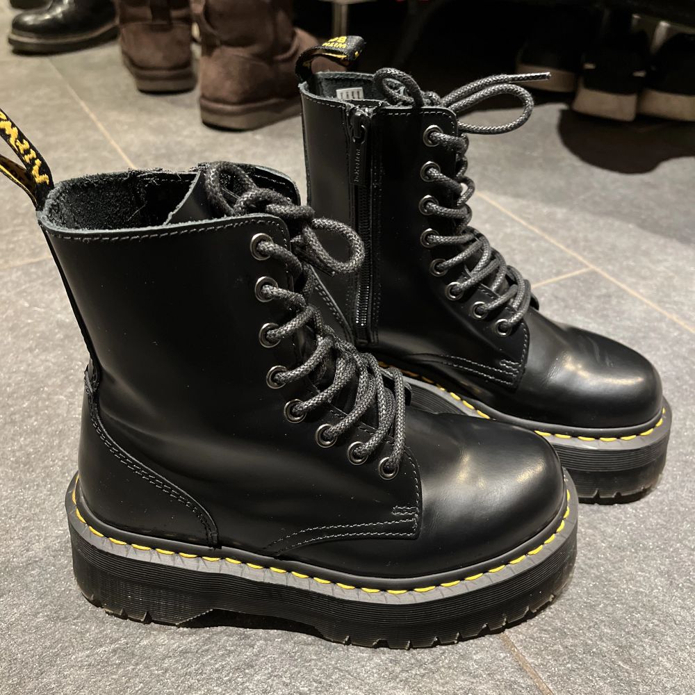 Dr martens top platå 36