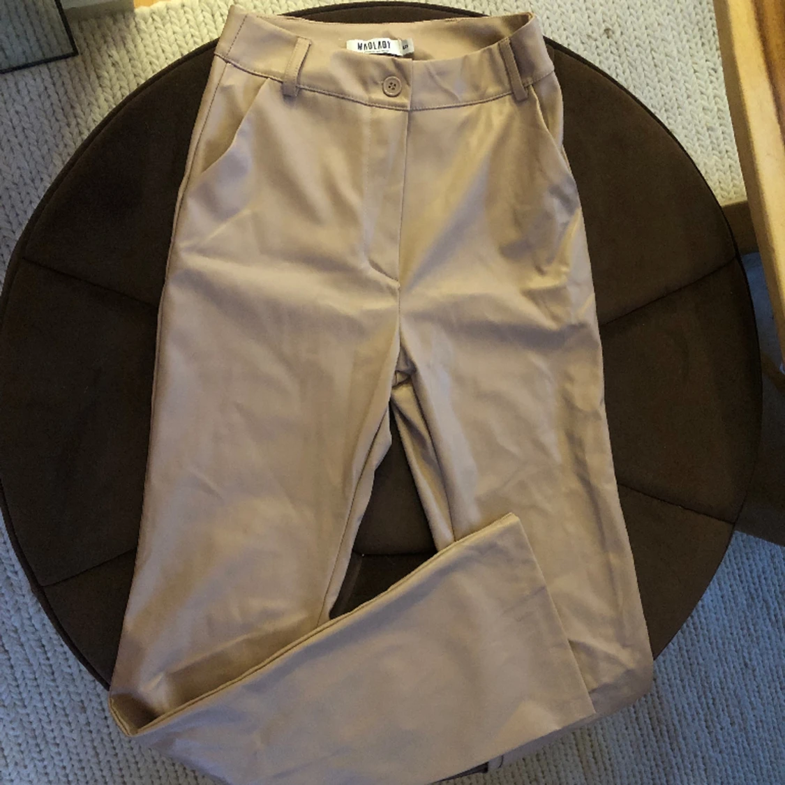 Madlady skinnbyxa beige strl S - 90