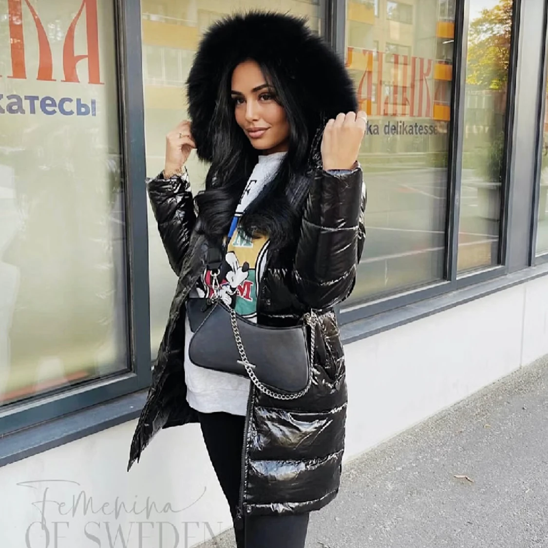 Svart vinterjacka från feminina of Sweden