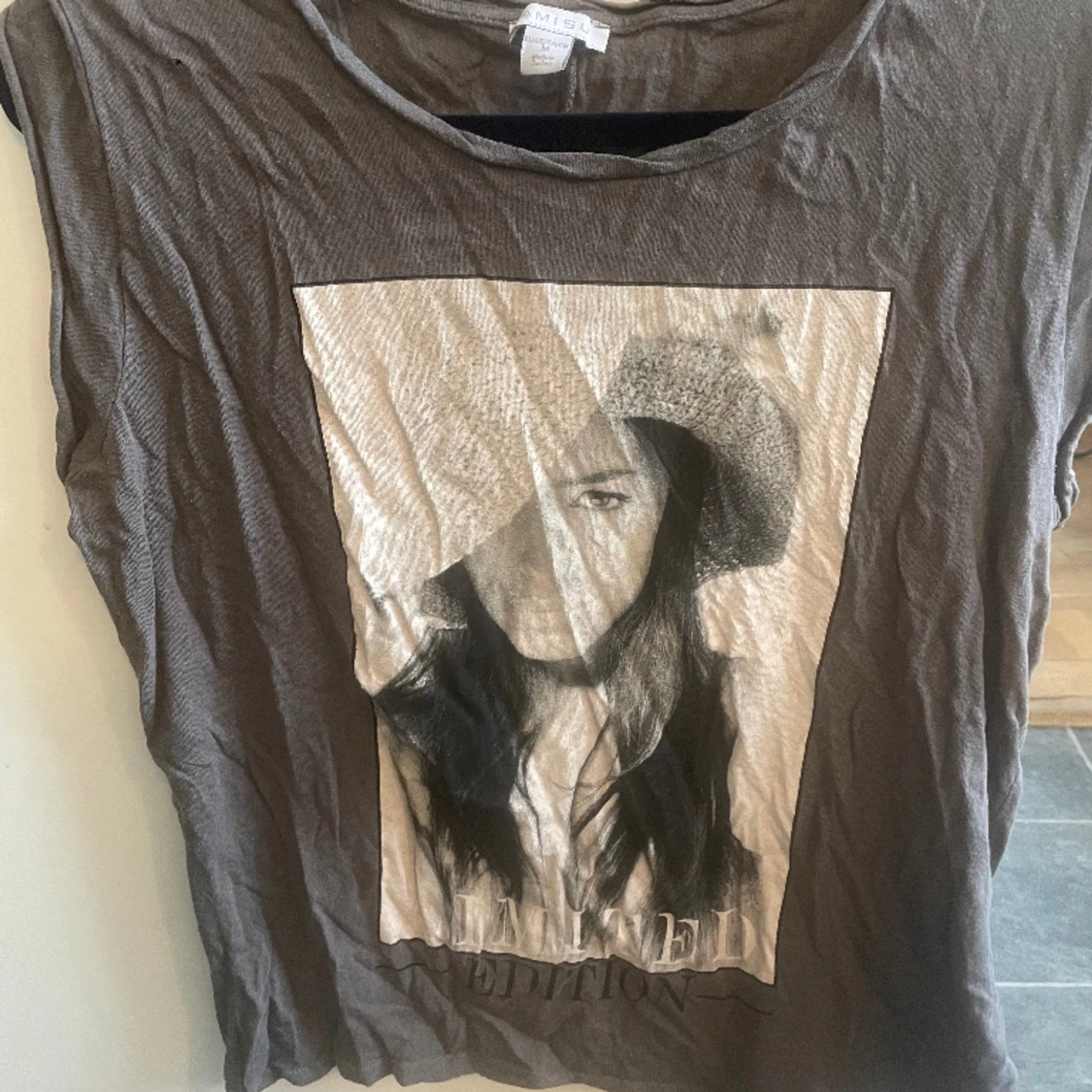 T-shirt från Amisu