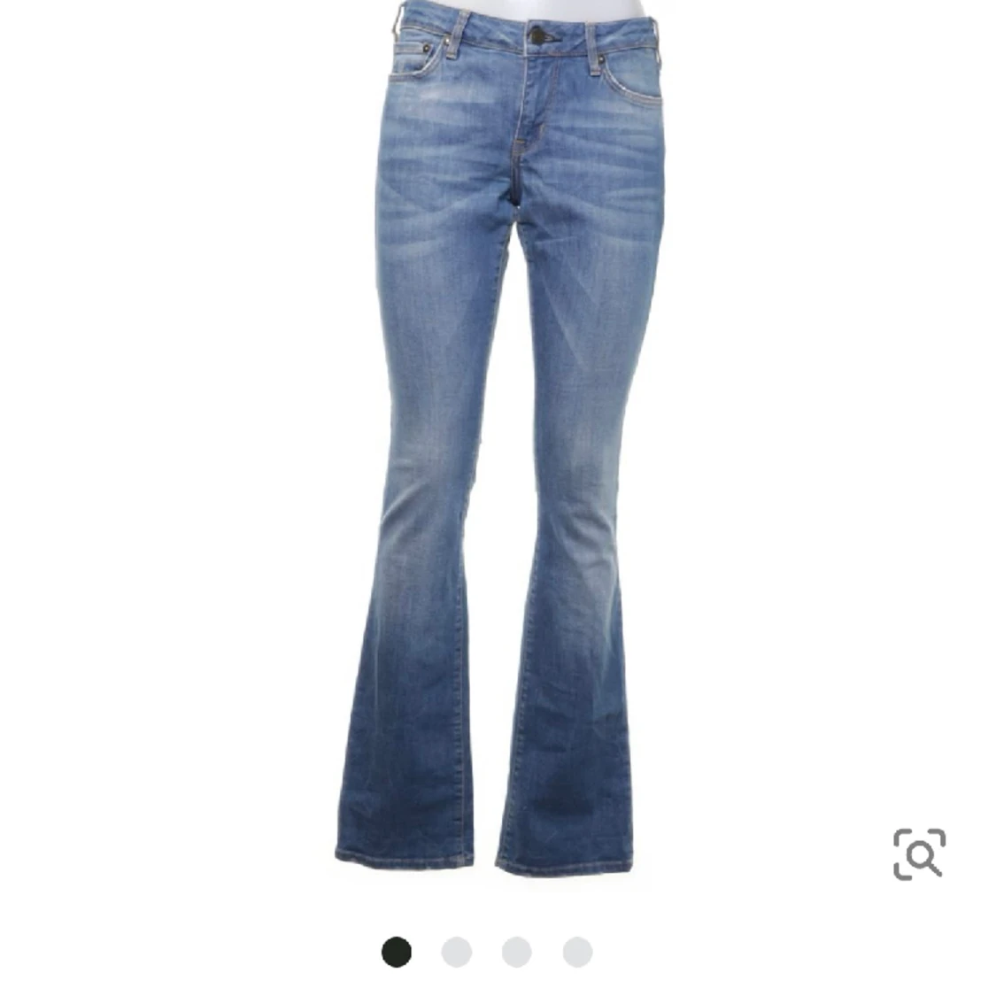 bootcut jeans