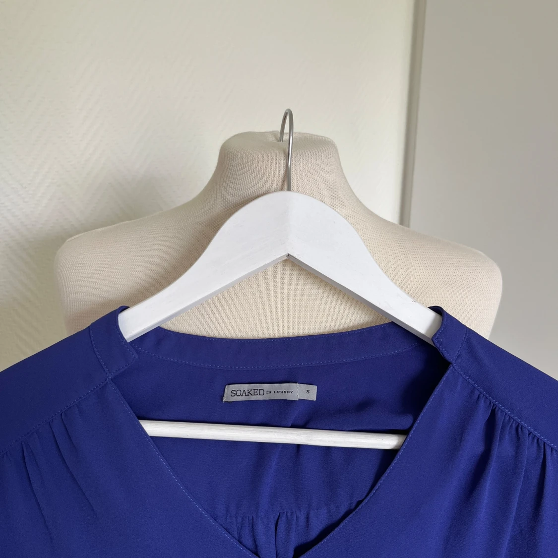 Soaked in luxury blus  - 90