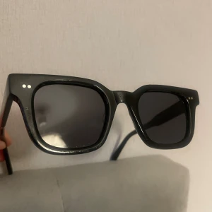 Chimi 04 black - Repiga och säljs i befintligt skick