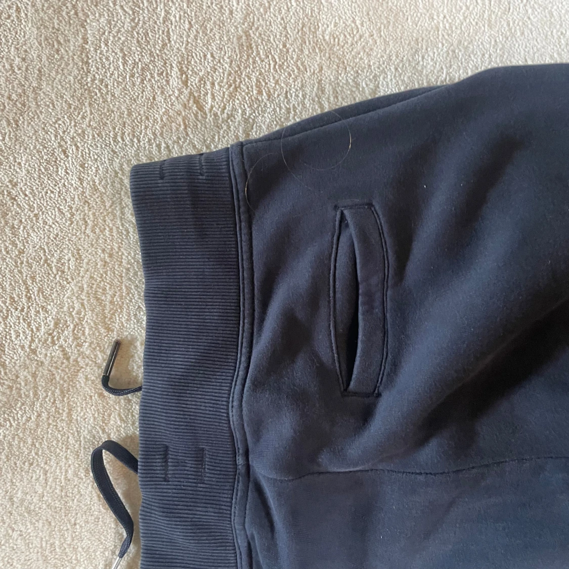 Mjukisbyxor från peak performance  - 93