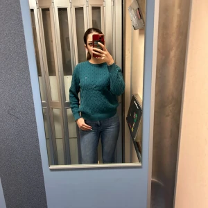 Gant tröja - Äkta gant tröja i storlek xs kan passa till s också använd ett par gånger vill sälja då de inte är min stil längre 