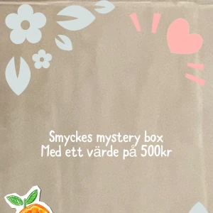 Smycke mystery box  - En överraskning med olika smycken skicka bara vad ni gillar mesta av guld eller silver och få en överraskning med massor av fina smycken med ett värde mellan 500-600kr💛💛💛