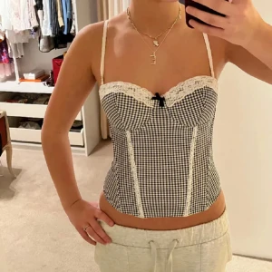 Korsett topp - Fett snygg korsett topp