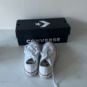 Converse - Converse vita stl 27 helt nya 