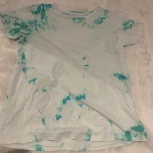 Fin grön batik tröja  - Har gjort den själv 