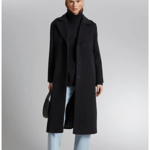 Kappa - Superfin kappa ifrån & other stories. Säljer du den inte längre kommer till användning. Köpt för ca 2800