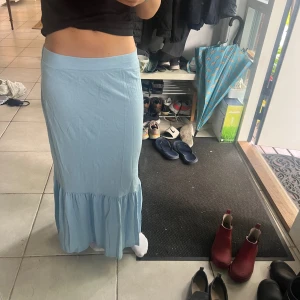 Långkjol💞 - Jättefin långkjol, sparsamt använd, stl M men sitter mer som S tycker jag💞 